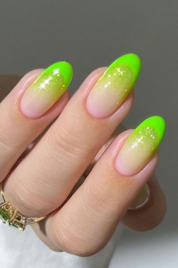 Starburst neon green nail art