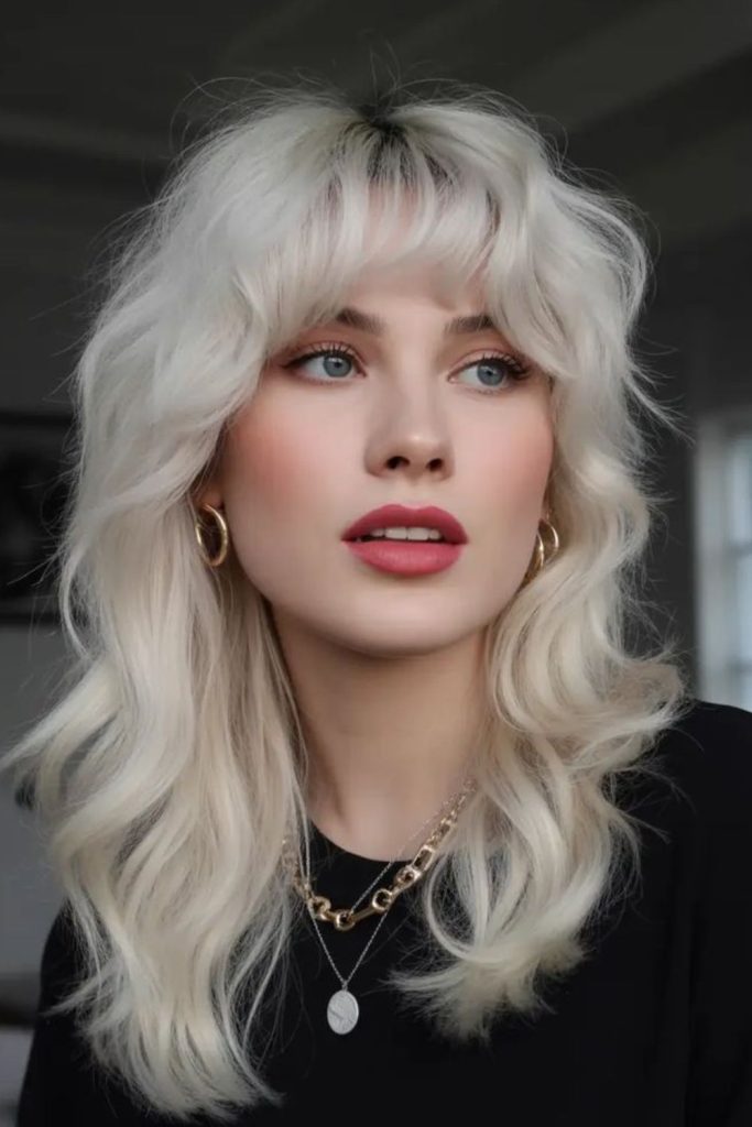 Choppy platinum layers with airy texture