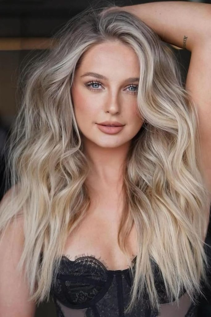 Sandy platinum blended shoulder waves