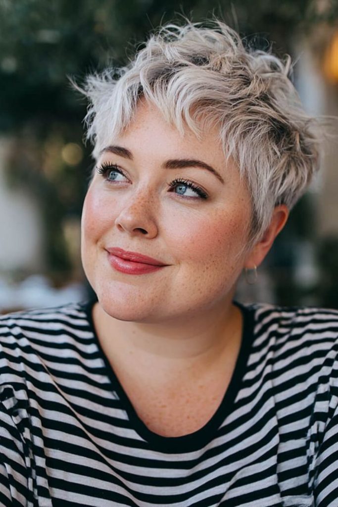 Spiky pixie with lifted airy crown