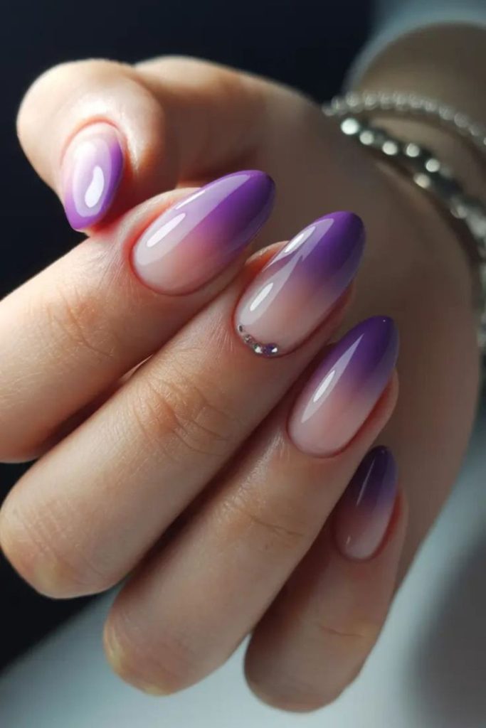 Dusky purple gradient nails soft bloom