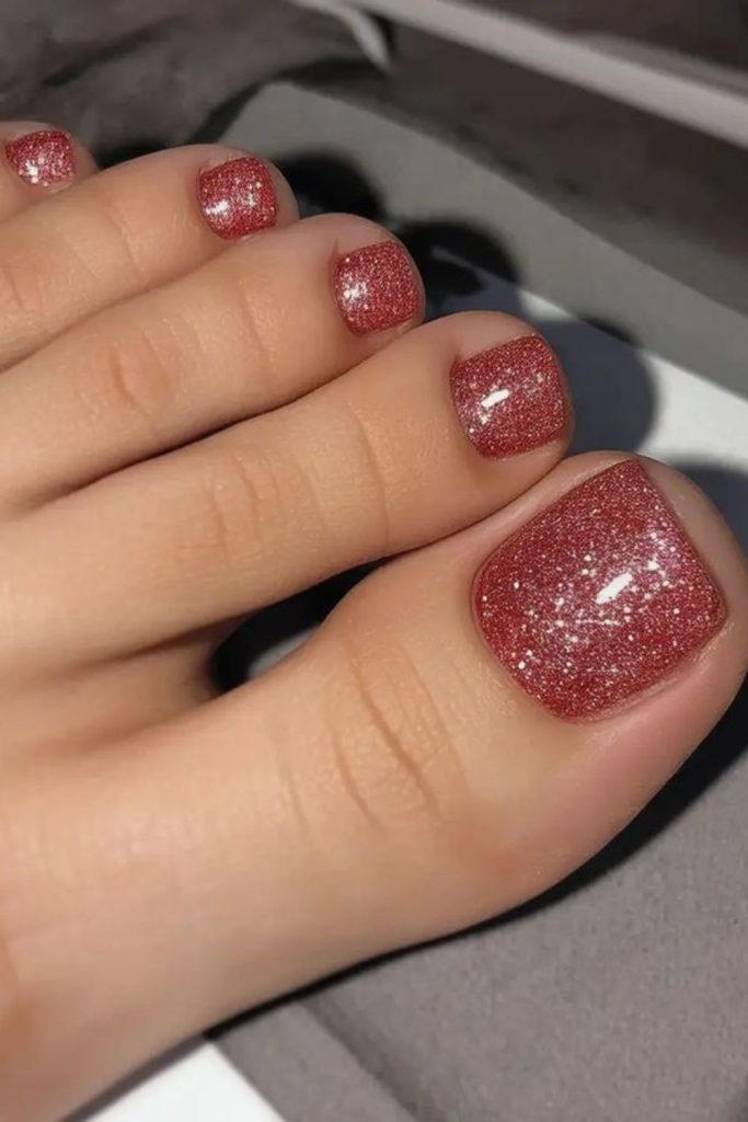 Berry glitter gradient evening toe nails