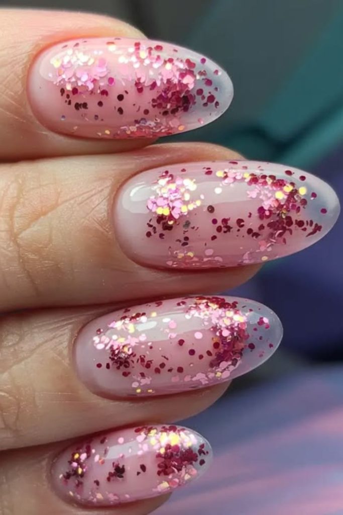 Glitter accent simple nail look