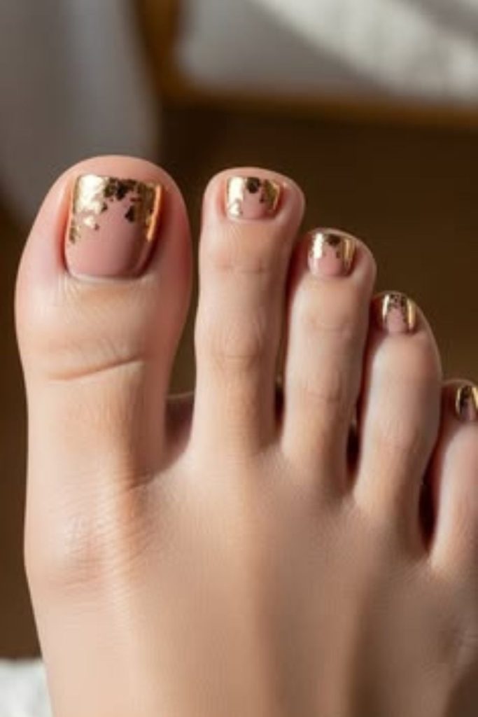 Golden dune shimmer luxury toenail look