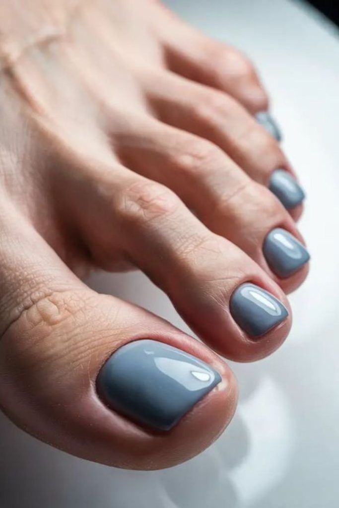 Dark graphite modern urban toenail style