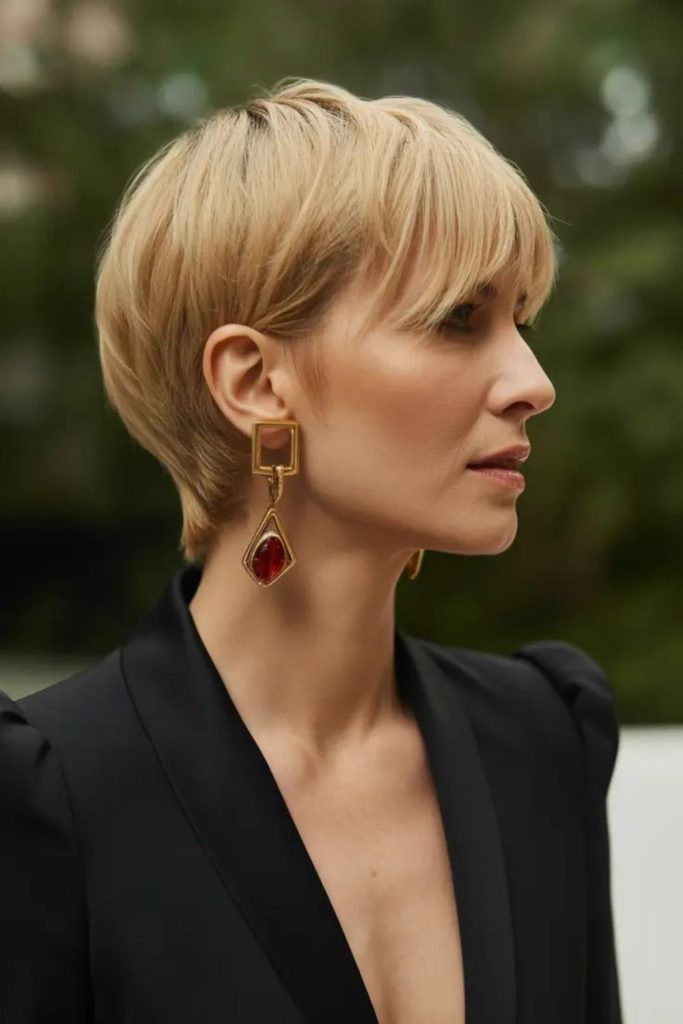 Jawline crop sleek smooth polished finish look