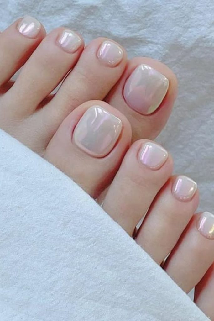 Ivory pearl elegant minimal toe nails