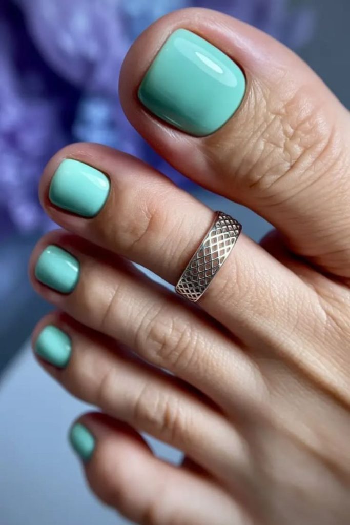Mint green fresh clean toenail style