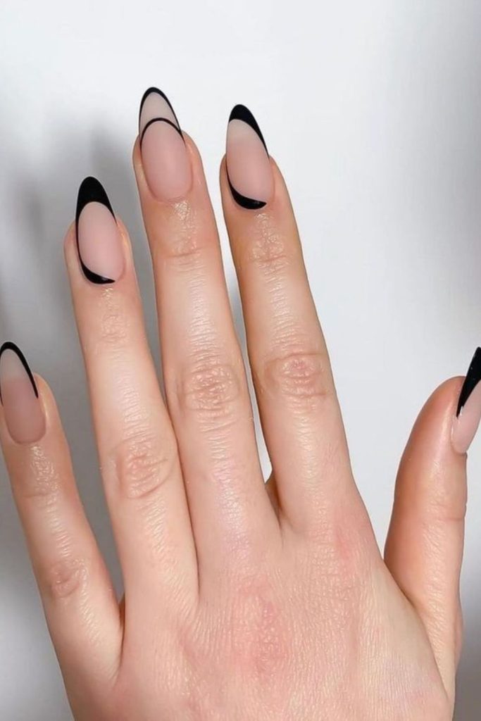 Nude outline frame nail design