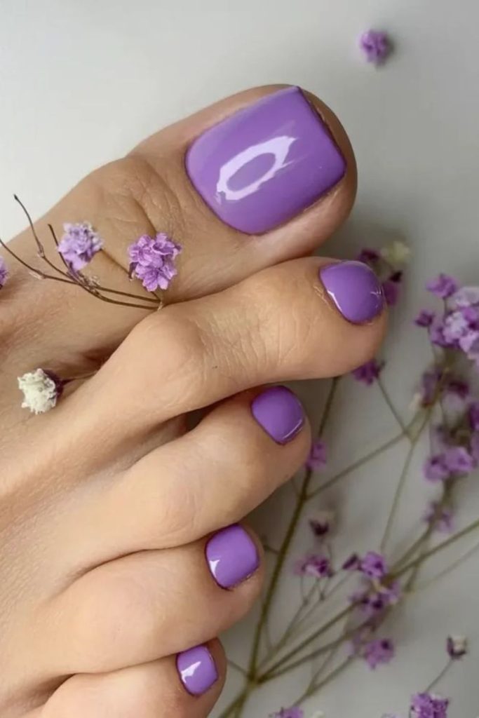 Soft orchid romantic floral toenail look