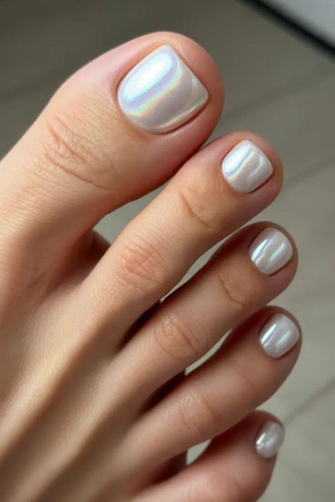 Pearl frost icy elegant toe design