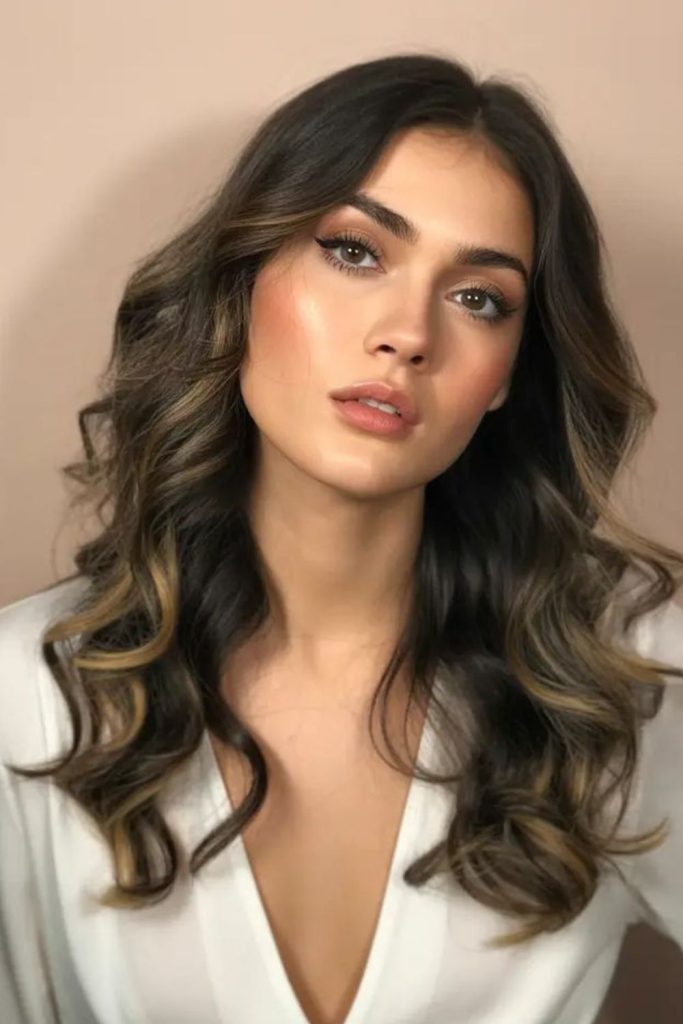 Smoky mirage soft mysterious wave style