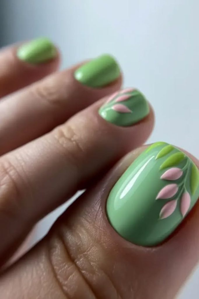 Tropical green leaf fresh toenail style