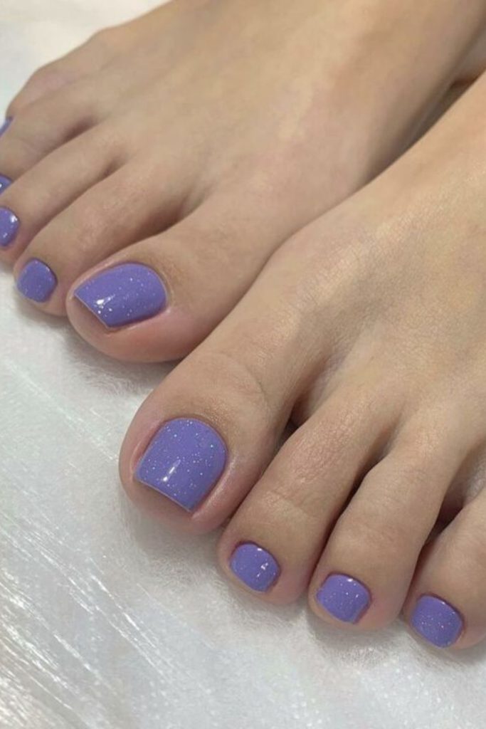 Violet glitter dreamy evening toe nails