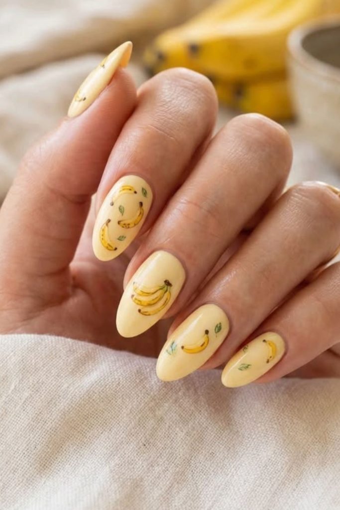 Cute banana print yellow nails.