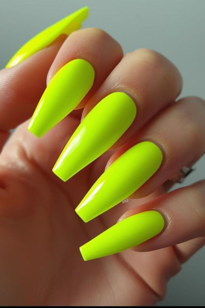 Storm glitter neon coffin nails