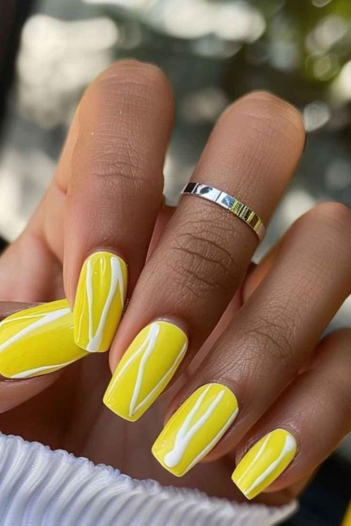 Grid matrix neon yellow nails