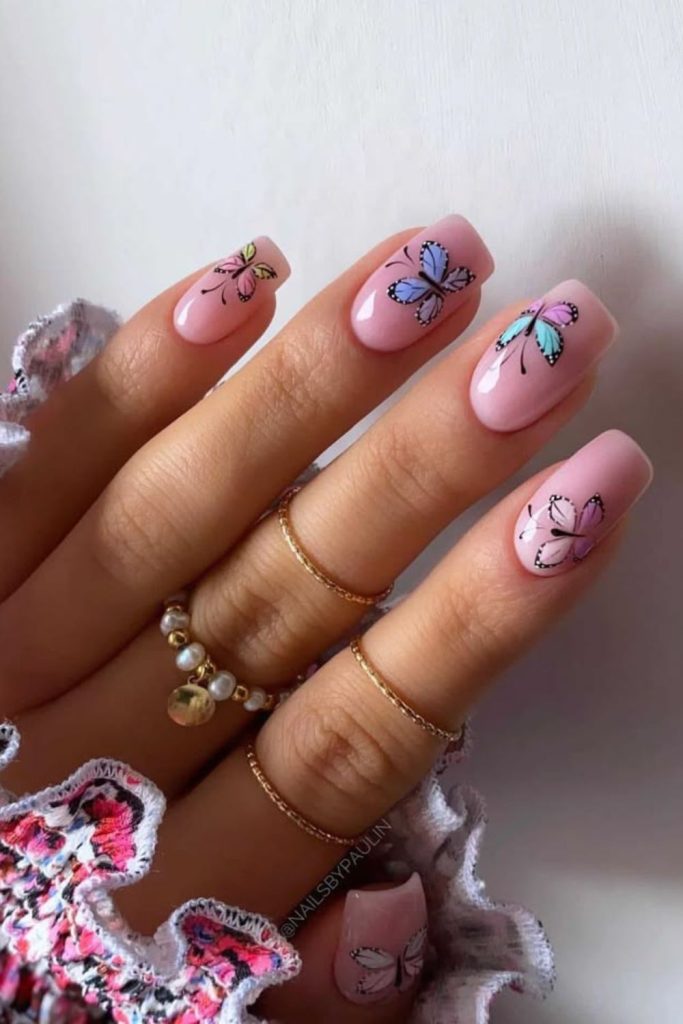 Butterfly pink baddie short nails