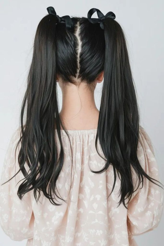 Everyday chic ponytail for school.