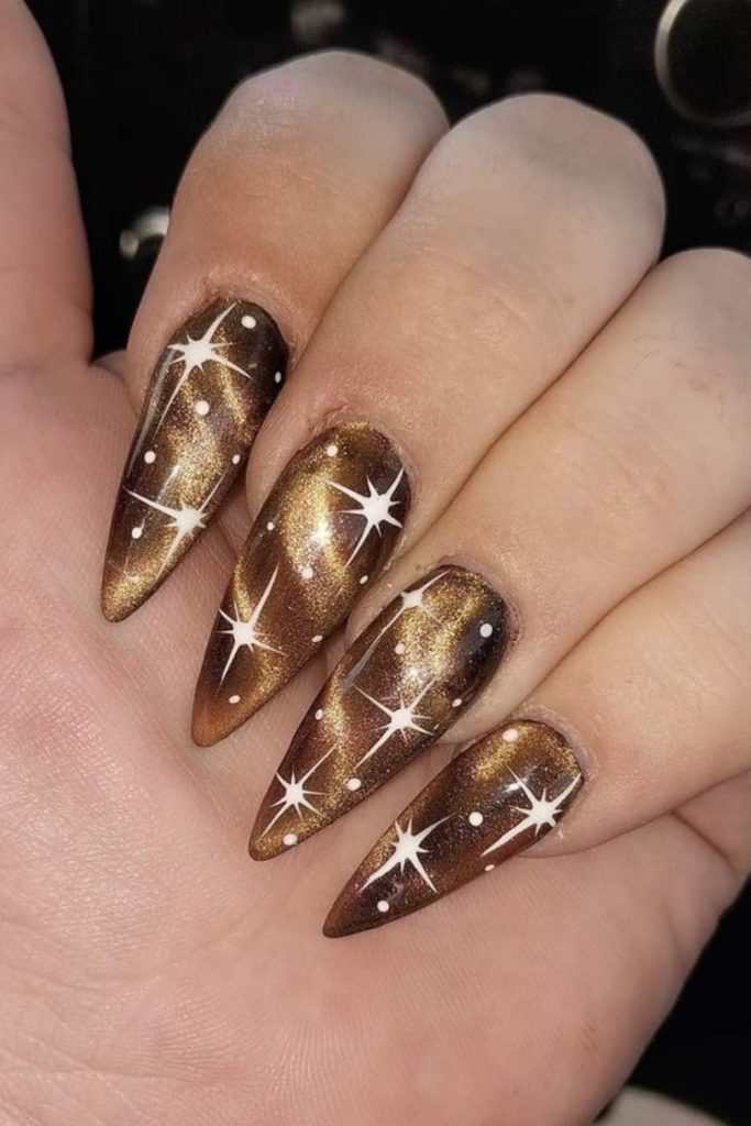Golden galaxy lion mane nails