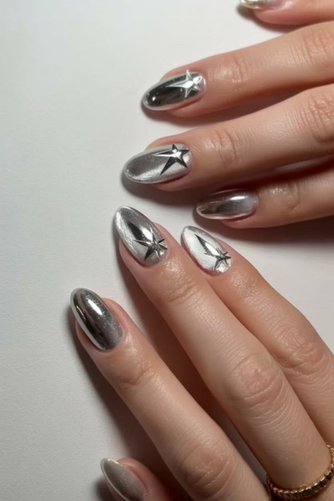 Silver French siren short nails