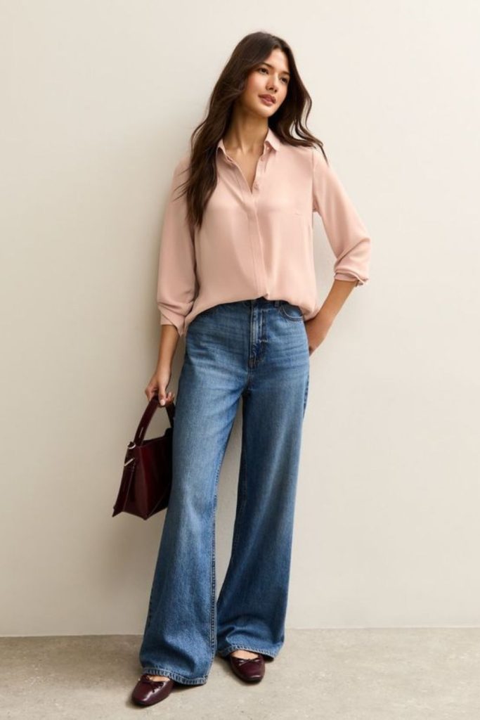 Dusty pink blouse with jeans