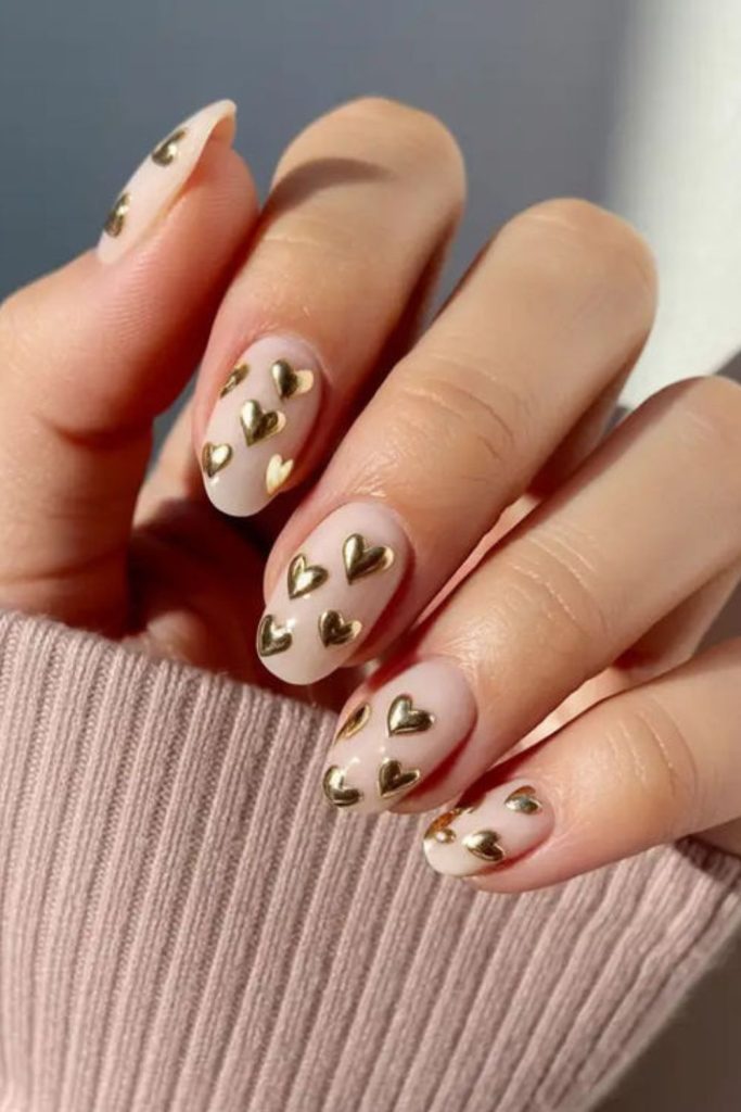 Golden heart Leo zodiac nails