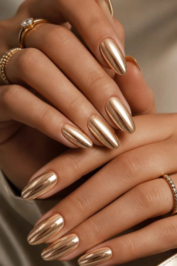 Champagne Thanksgiving glow nail design.