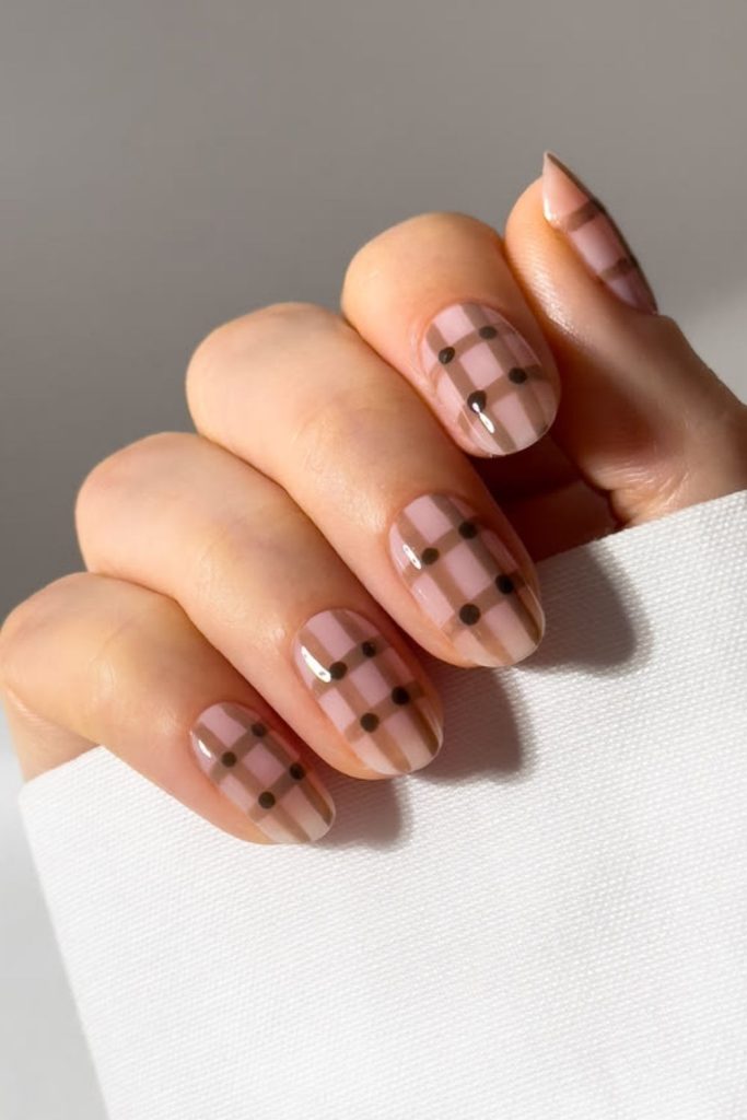Cocoa rose plaid nail design.