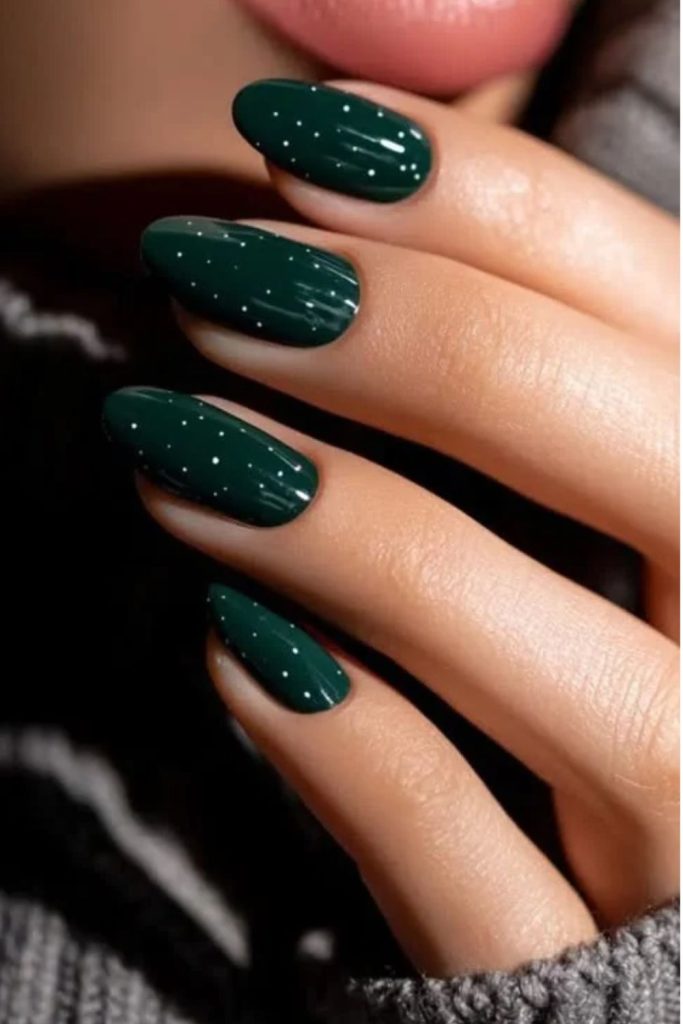 Forest green velvet magnetic nails