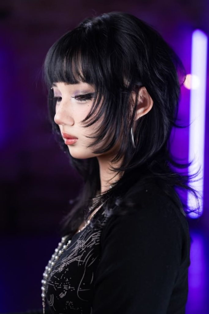 Layered wolf-inspired edgy hime hairstyle.