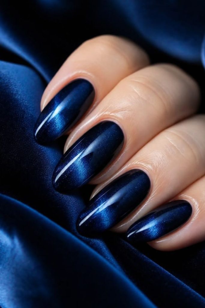 Velvet midnight blue magnetic nails