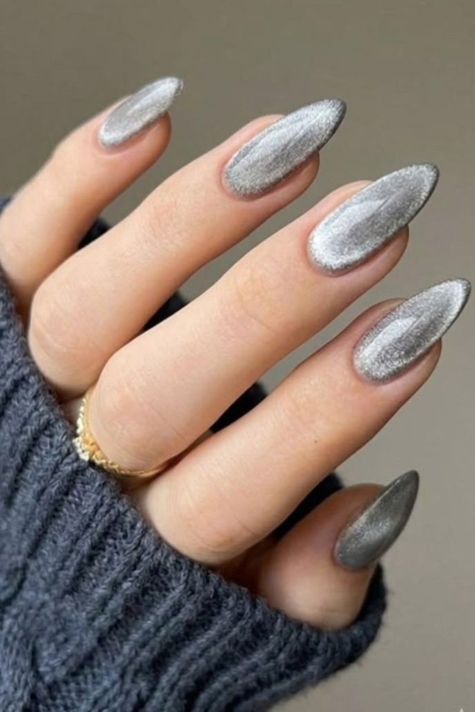 Pewter gray velvet chic nails