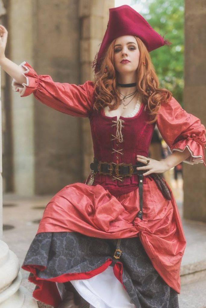 Scarlet pirate captain costume for women.