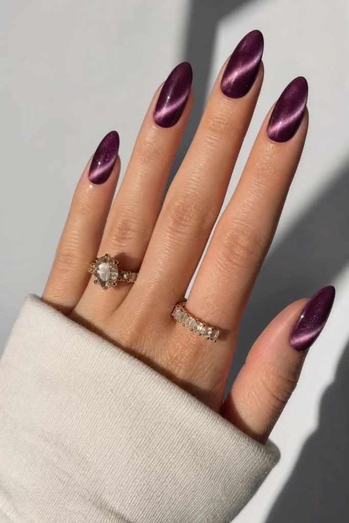 Magnetic berry plum cat eye.