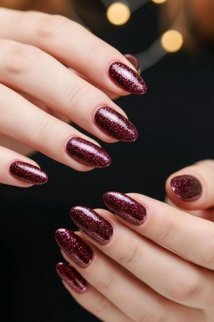Sparkling burgundy sugar glitter nails