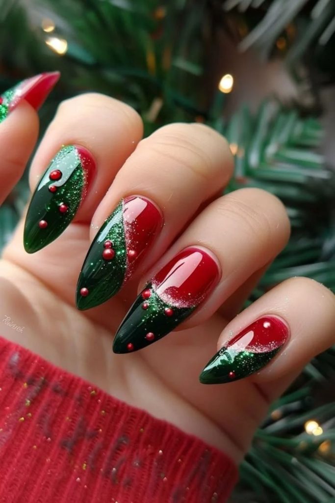 Holly berry red green manicure.