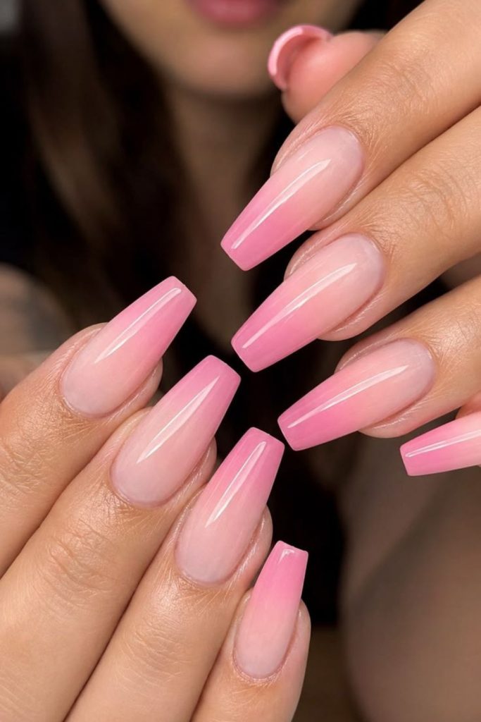 Pink aura dreamy coffin nails.