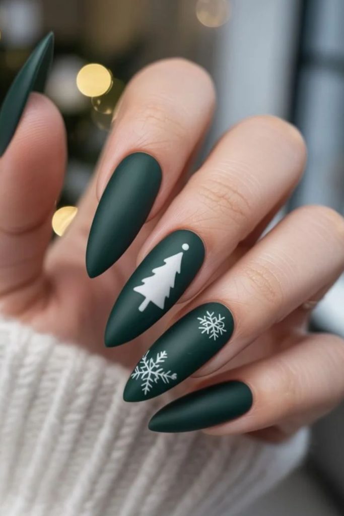 Velvet green Christmas tree manicure.